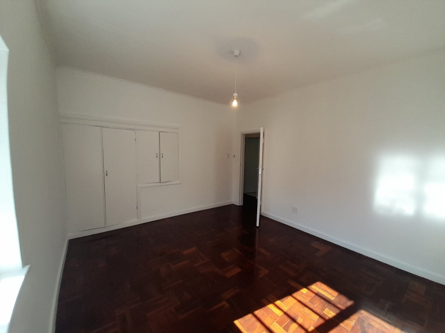 2 Bedroom Property for Sale in Kenilworth Western Cape